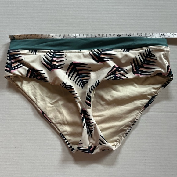 Patagonia bikini bottoms leaf print cream Shell Seeker Palms of my Heart - Picture 6 of 7